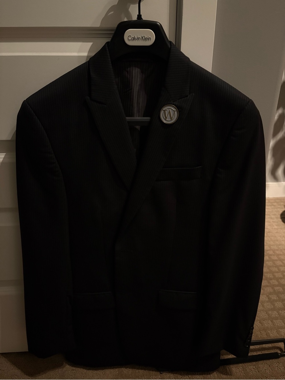 Calvin Klein Black Pinstripe Men's Suit Jacket, Men’s Size 36R, Like NEW.